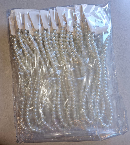 Wholesale White Pearl Necklaces 12 Count